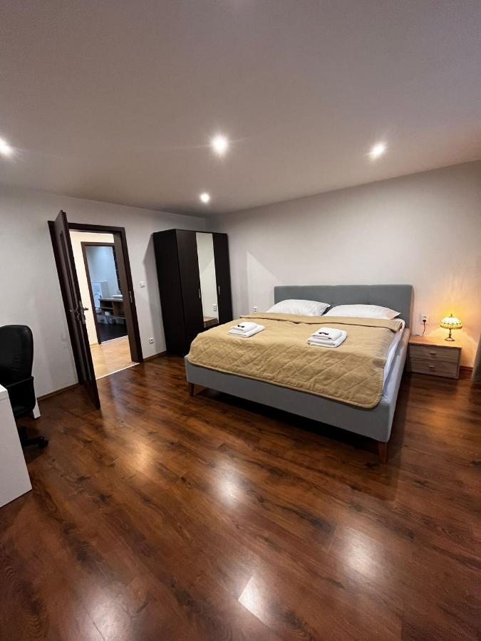 Smart Apartment Ll Huncovce المظهر الخارجي الصورة